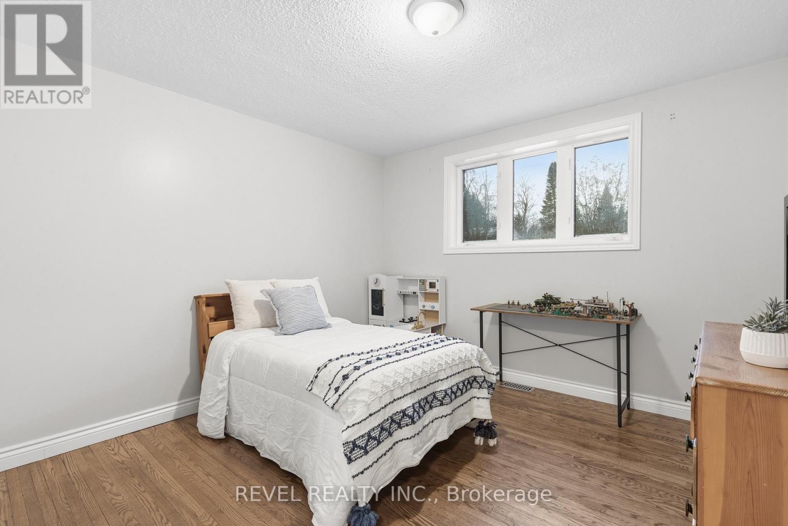 169 Victoria Drive, Kawartha Lakes, Ontario  K0M 1G0 - Photo 29 - X12561476