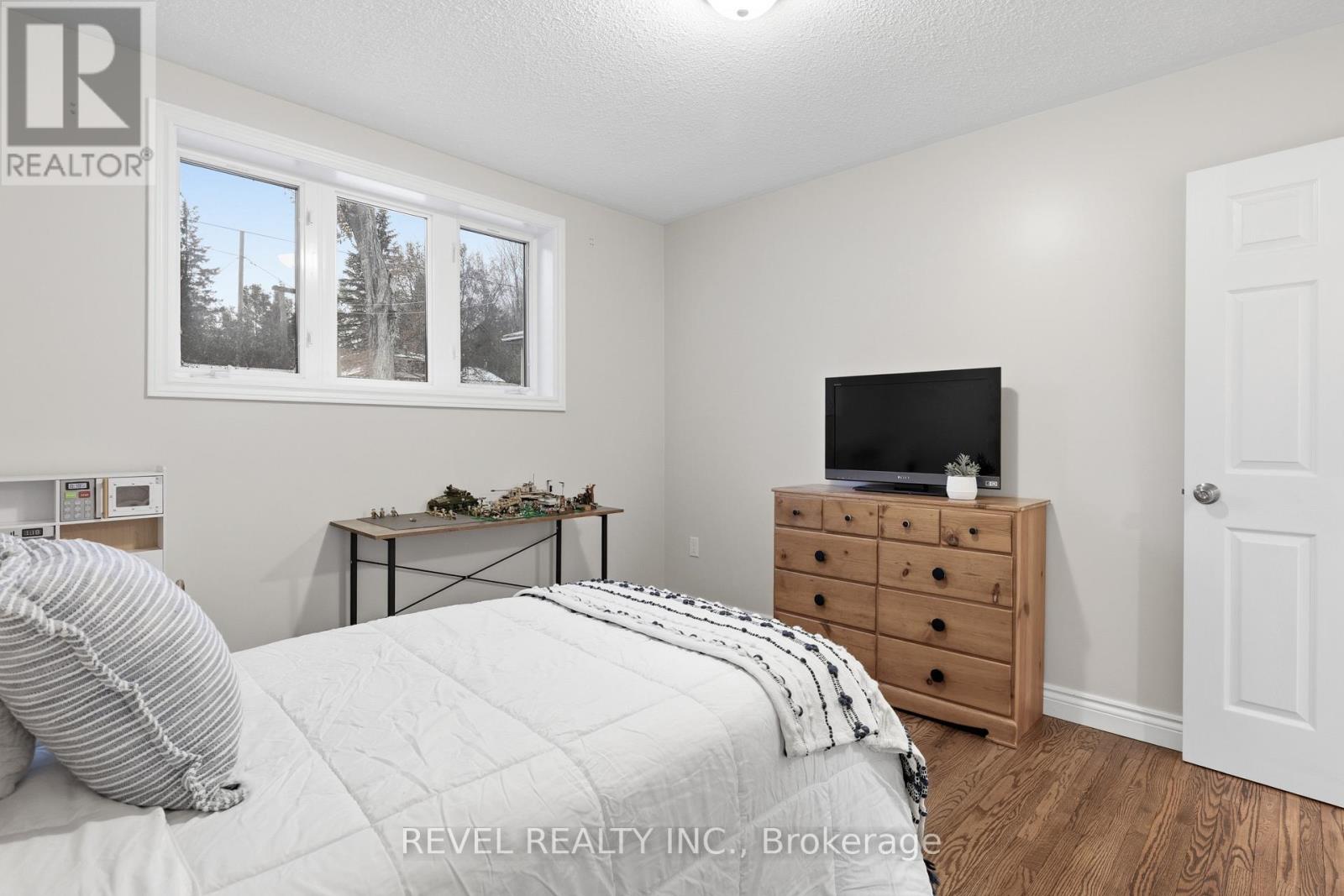 169 Victoria Drive, Kawartha Lakes, Ontario  K0M 1G0 - Photo 30 - X12561476