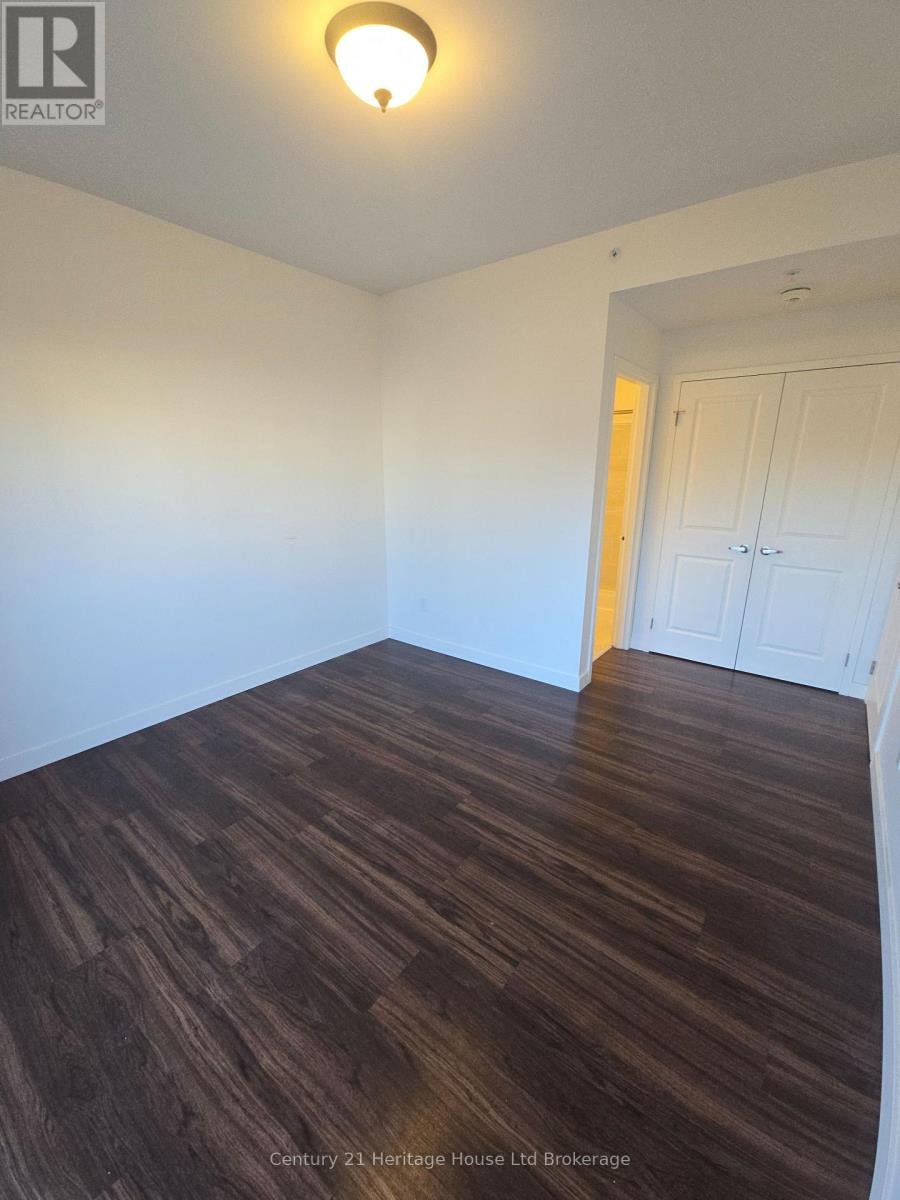 205 - 71 Metcalf Street, Woodstock, Ontario  N4S 3E9 - Photo 17 - X12560584