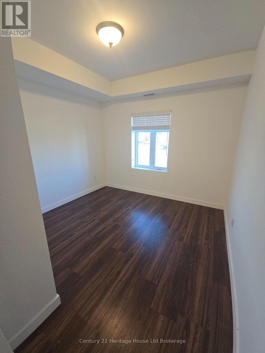 205 - 71 Metcalf Street, Woodstock, Ontario  N4S 3E9 - Photo 21 - X12560584