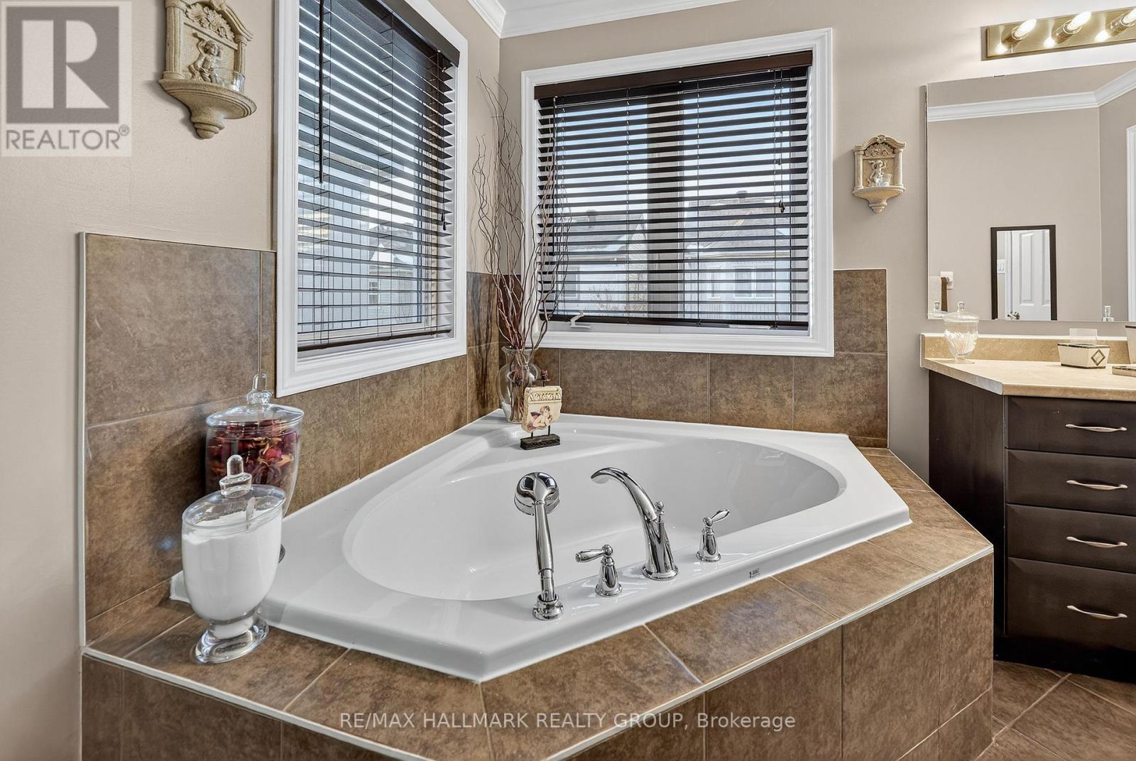 317 River Landing Avenue, Ottawa, Ontario  K2J 3V4 - Photo 29 - X12561504