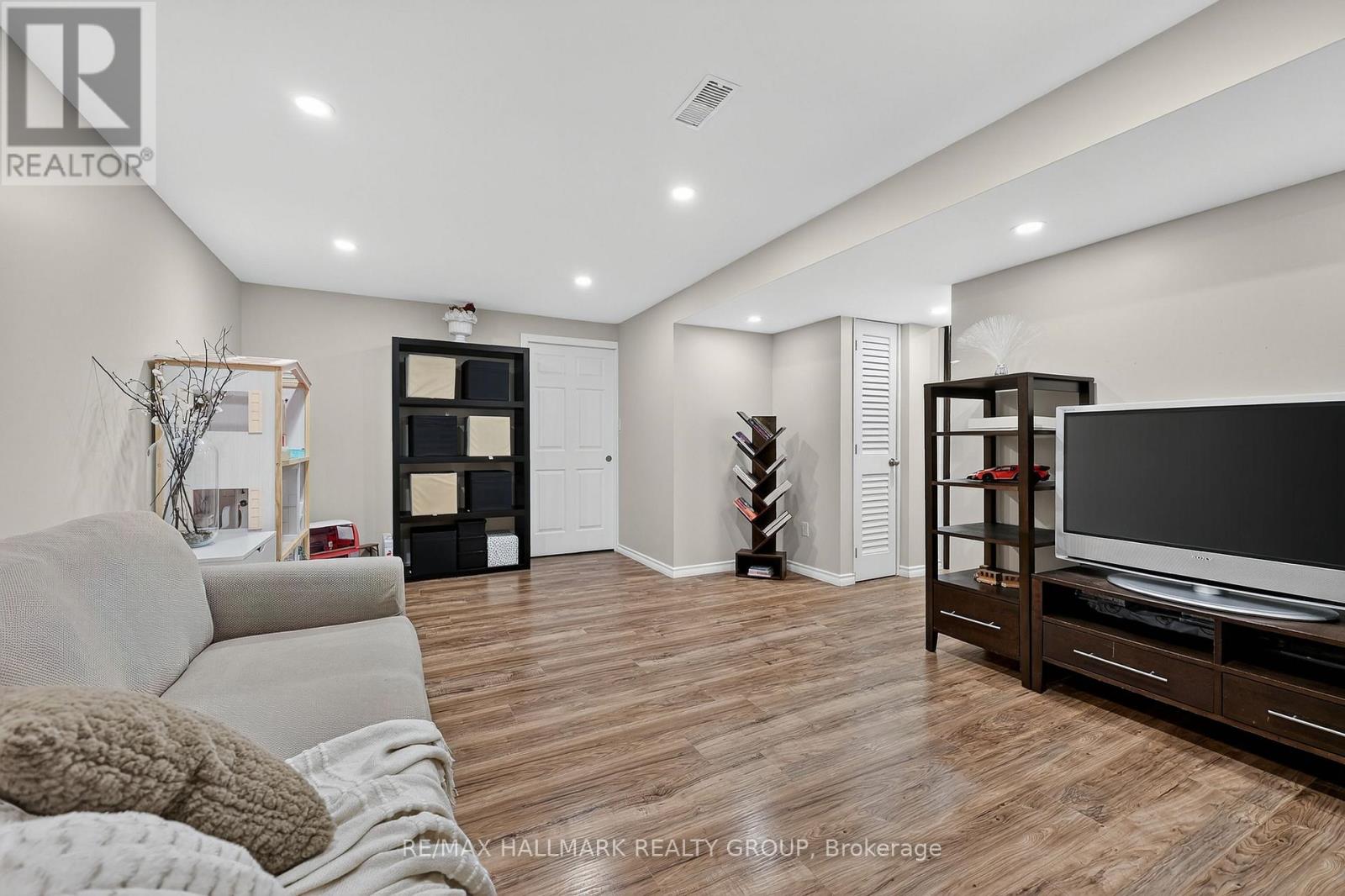 317 River Landing Avenue, Ottawa, Ontario  K2J 3V4 - Photo 35 - X12561504