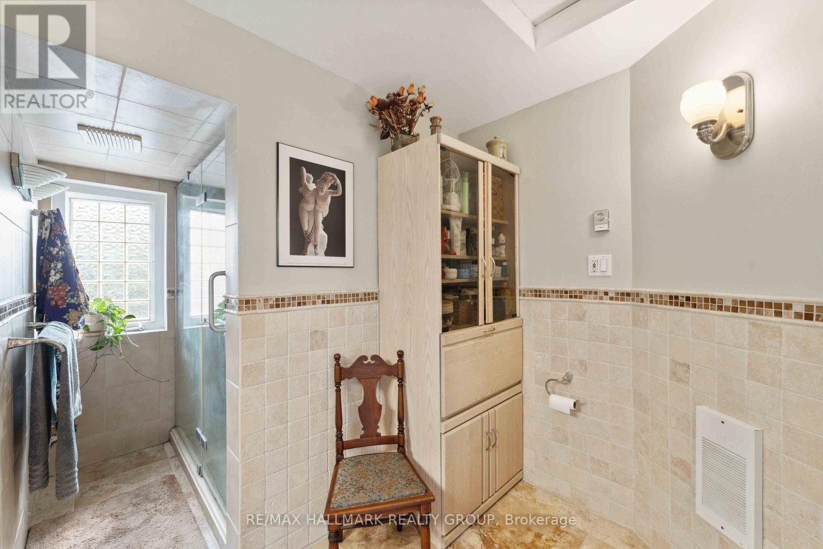 431 Blake Boulevard, Ottawa, Ontario  K1K 1A9 - Photo 22 - X12561512