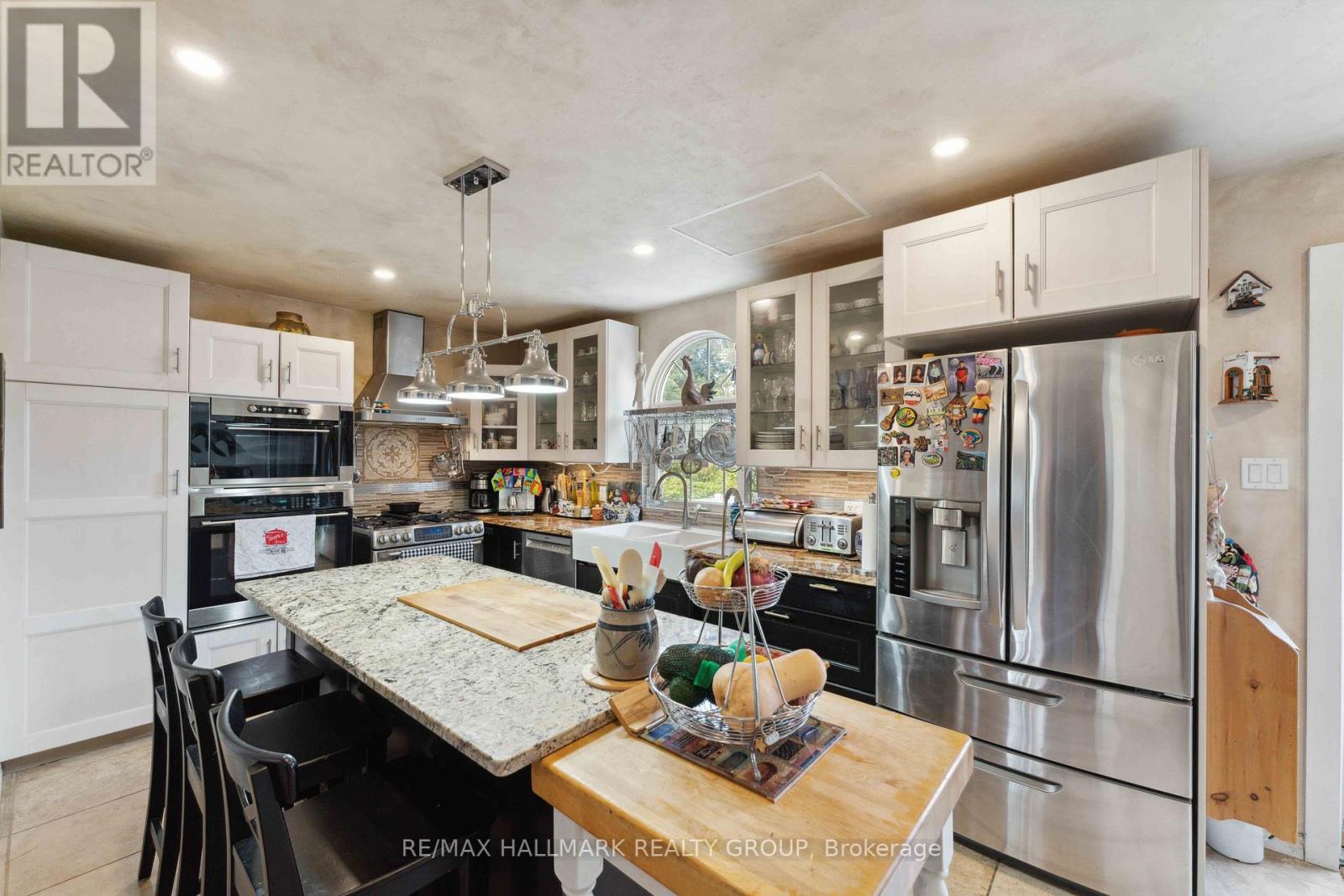 431 Blake Boulevard, Ottawa, Ontario  K1K 1A9 - Photo 8 - X12561512