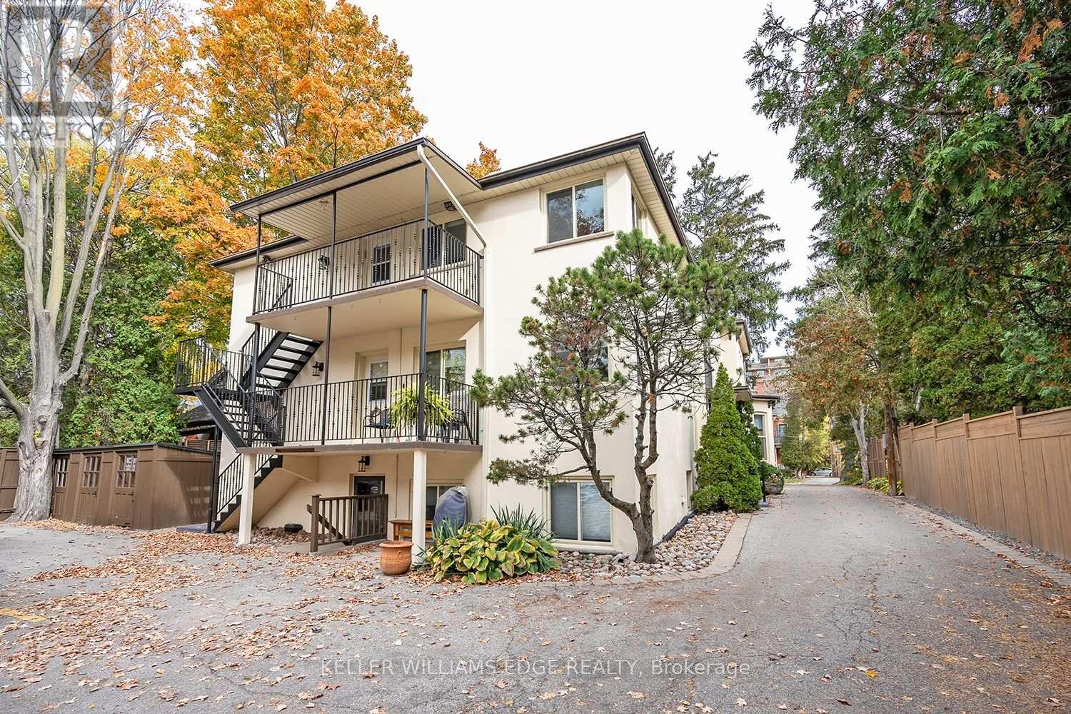 6 - 432 Burlington Avenue, Burlington, Ontario  L7S 1R4 - Photo 3 - W12503470