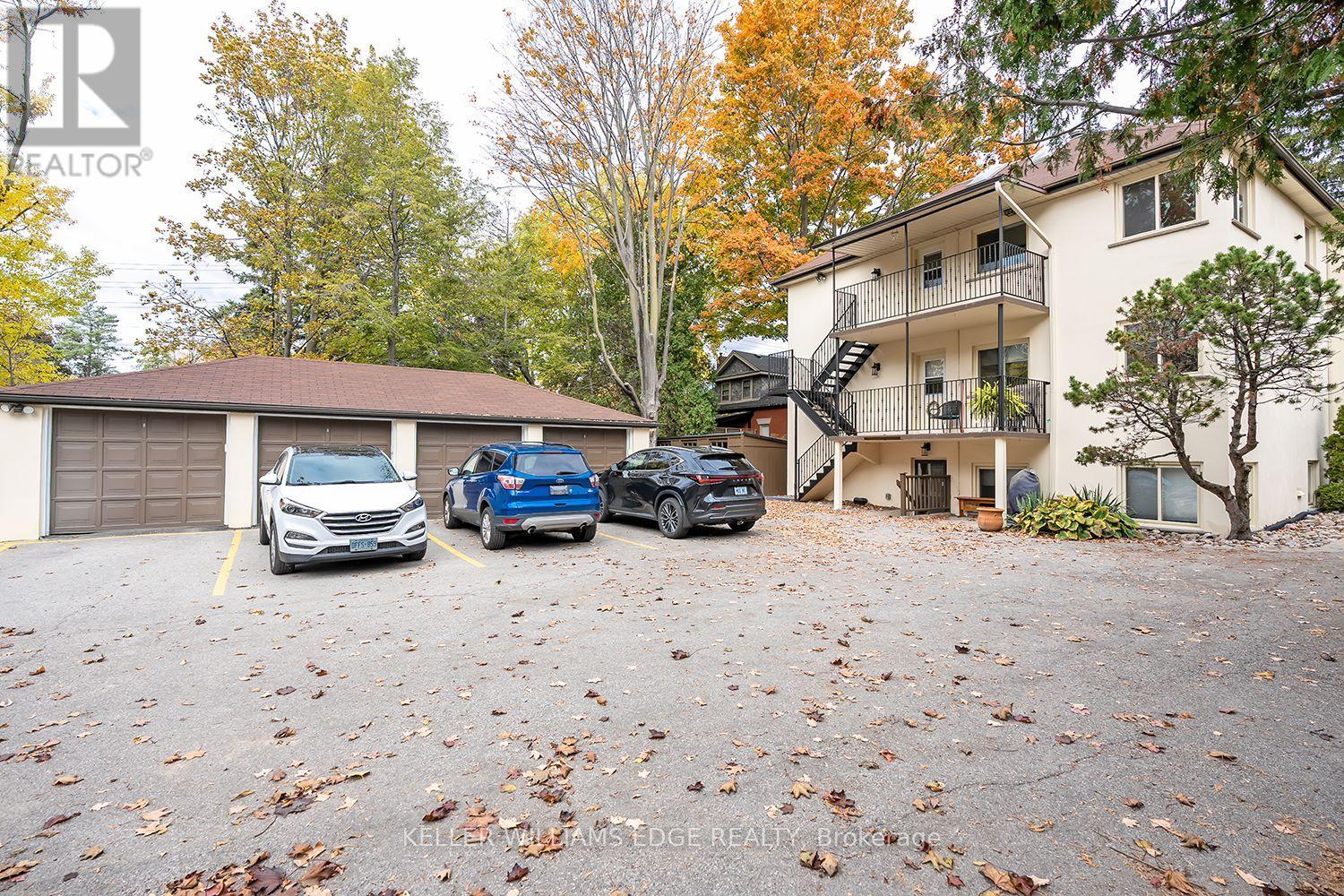 6 - 432 Burlington Avenue, Burlington, Ontario  L7S 1R4 - Photo 4 - W12503470