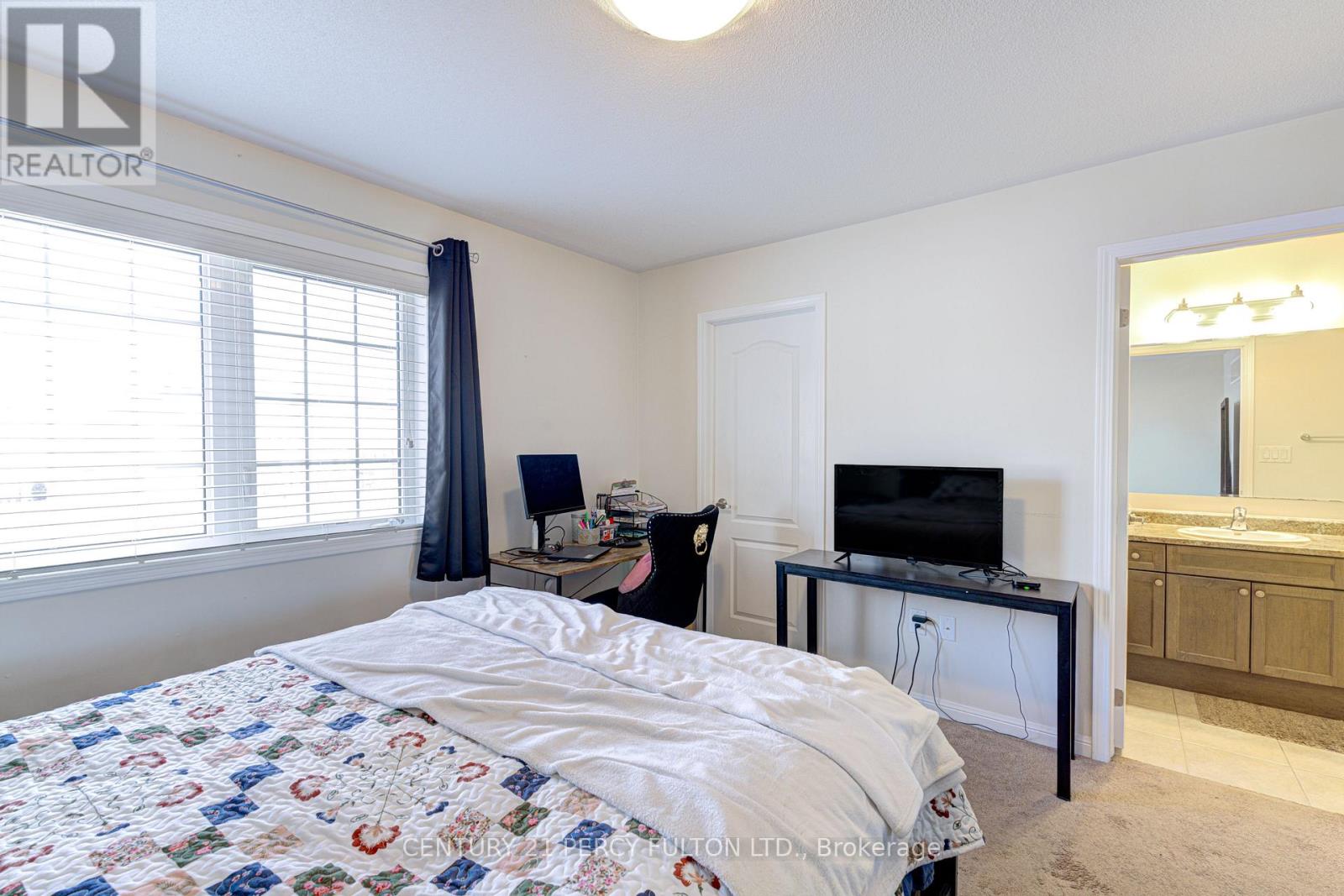 39 Vanhorne Close, Brampton, Ontario L7A 0X8 - Photo 32 - W12560456