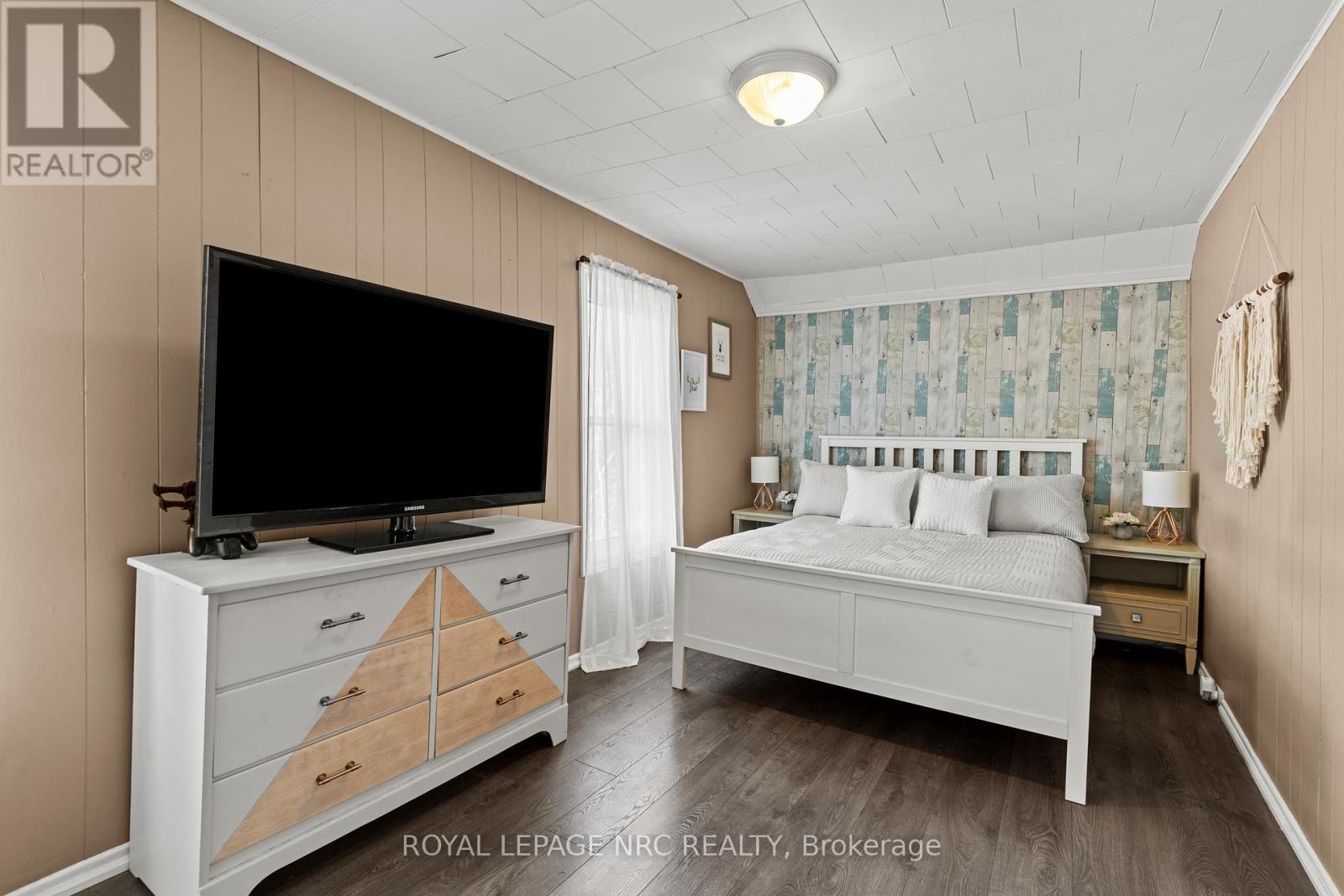 313 Burgar Street, Welland, Ontario  L3B 2T5 - Photo 17 - X12561474