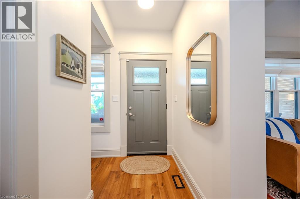 69 Stratford Street, Stratford, Ontario  N5A 2H7 - Photo 8 - 40789414