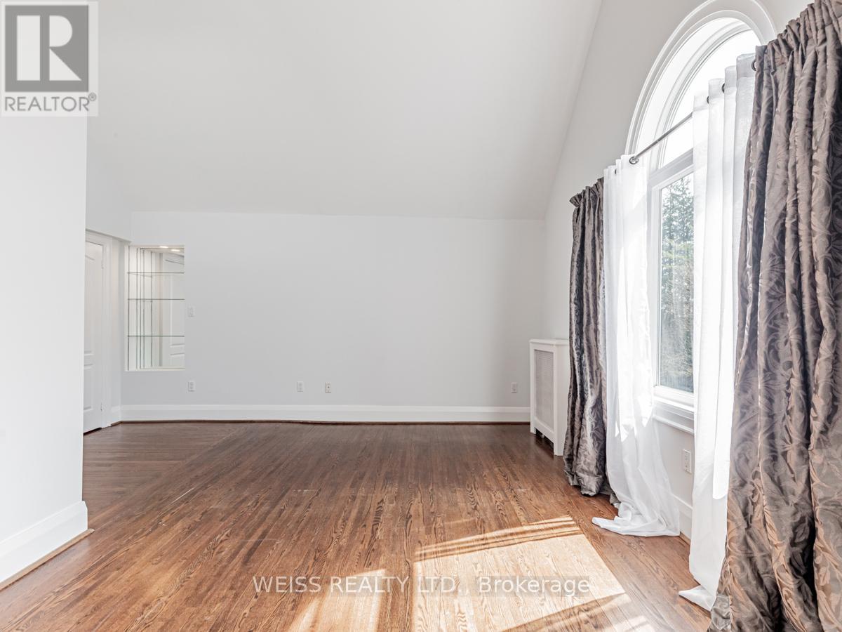 205 Glengrove Avenue, Toronto, Ontario  M4R 1P4 - Photo 19 - C12561454