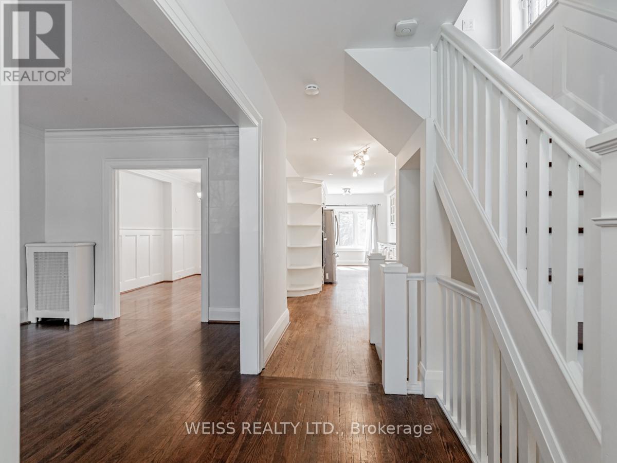 205 Glengrove Avenue, Toronto, Ontario  M4R 1P4 - Photo 4 - C12561454