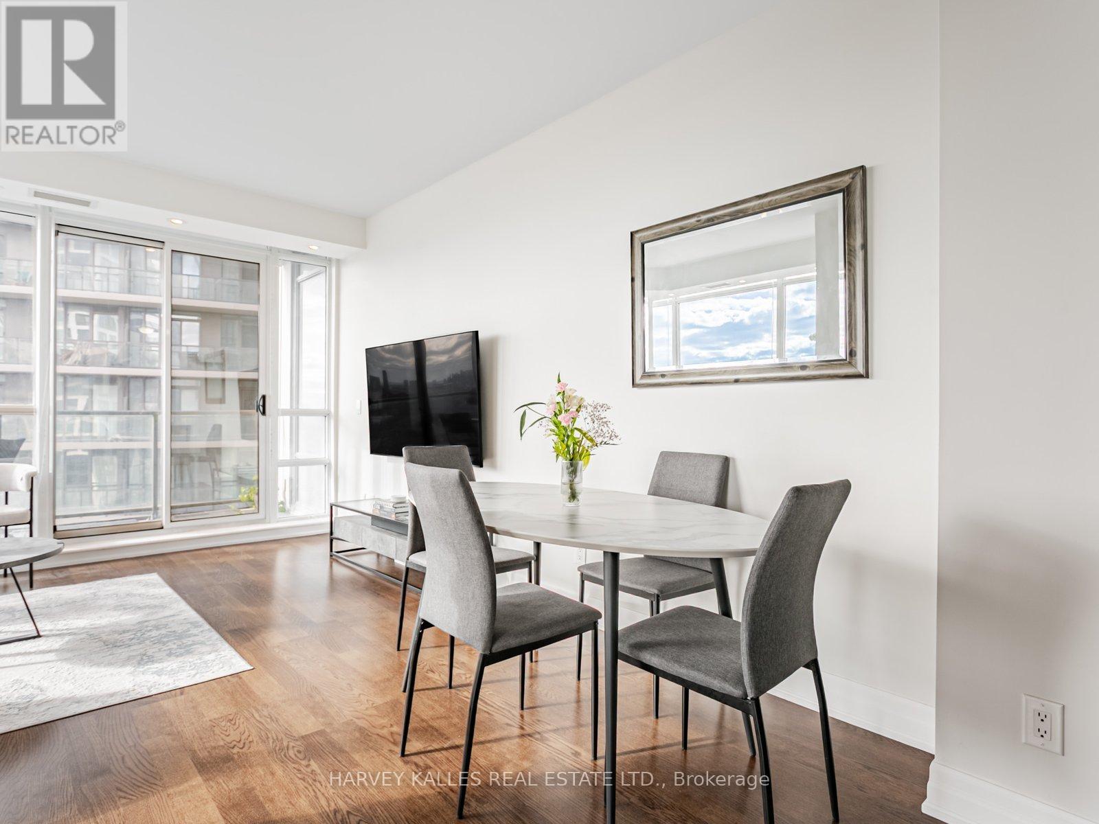 1001 - 500 St Clair Avenue W, Toronto, Ontario  M6C 1A8 - Photo 10 - C12561568