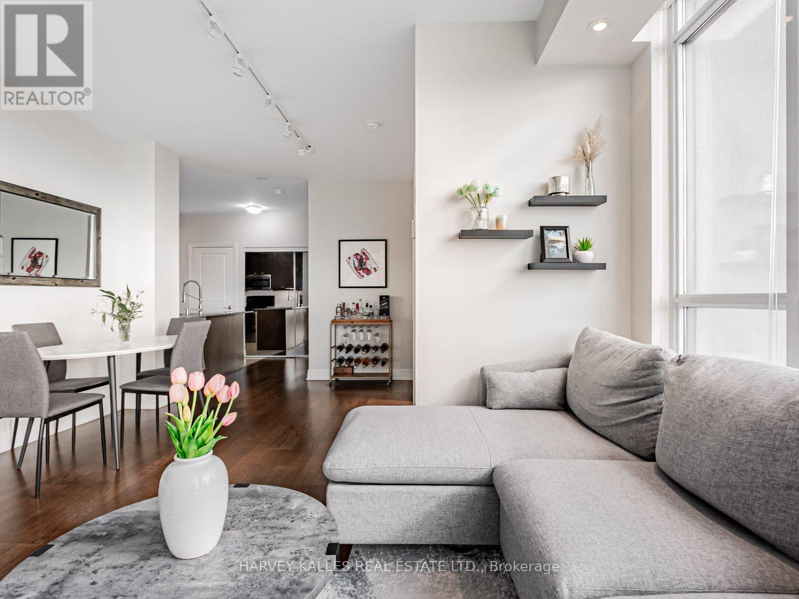 1001 - 500 St Clair Avenue W, Toronto, Ontario  M6C 1A8 - Photo 15 - C12561568