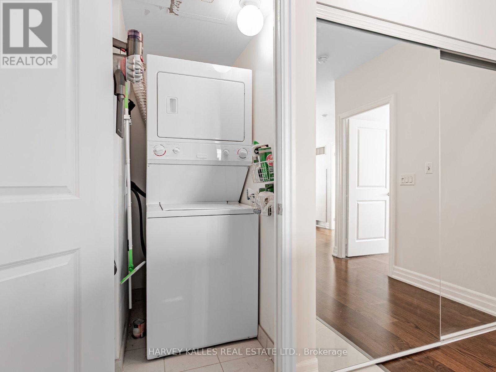 1001 - 500 St Clair Avenue W, Toronto, Ontario  M6C 1A8 - Photo 20 - C12561568