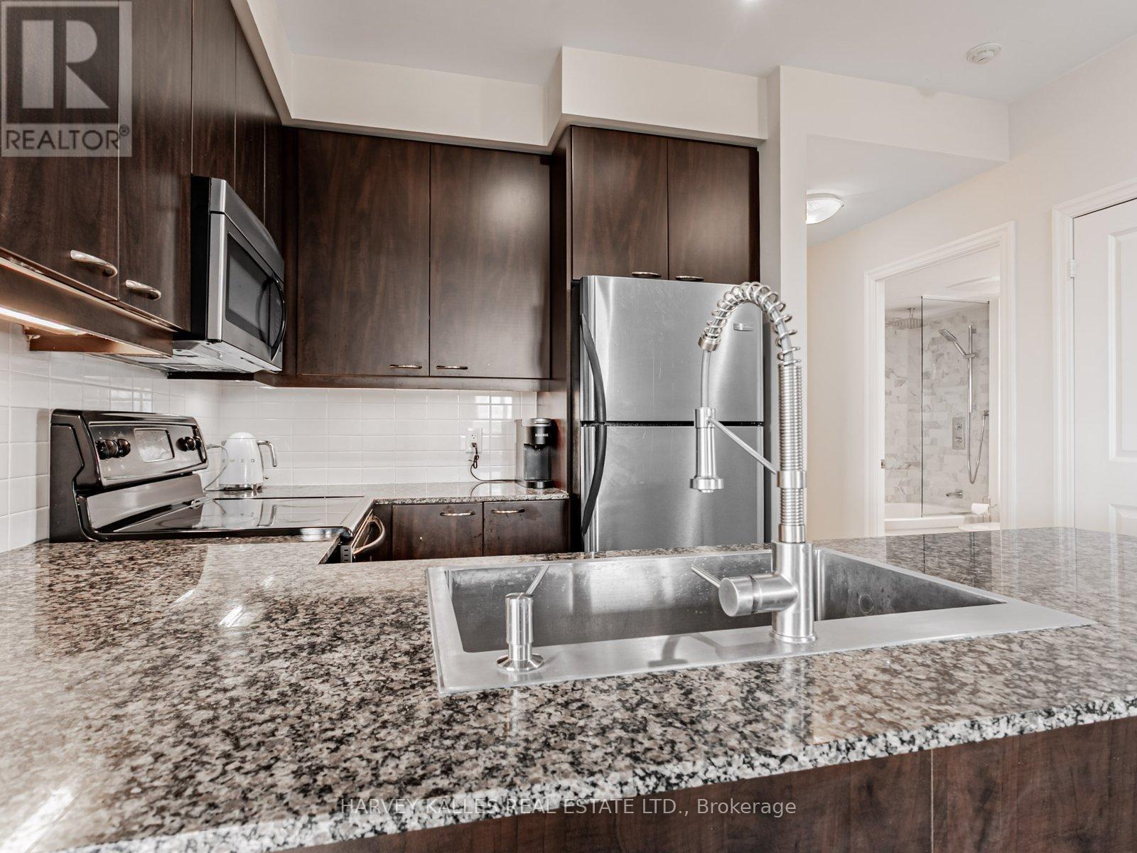 1001 - 500 St Clair Avenue W, Toronto, Ontario  M6C 1A8 - Photo 7 - C12561568