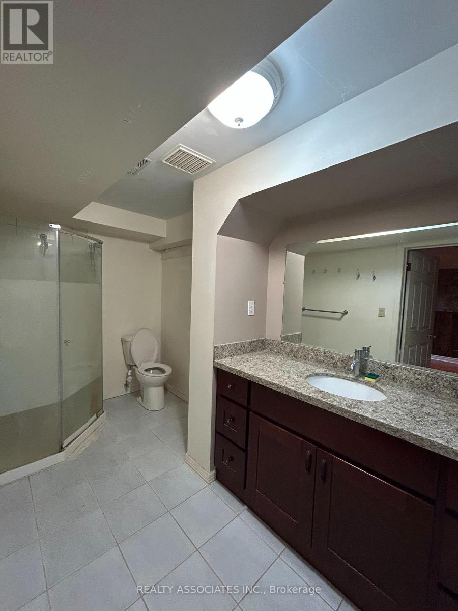 34 Cobblestone Drive, Toronto, Ontario  M2J 2X7 - Photo 13 - C12217782