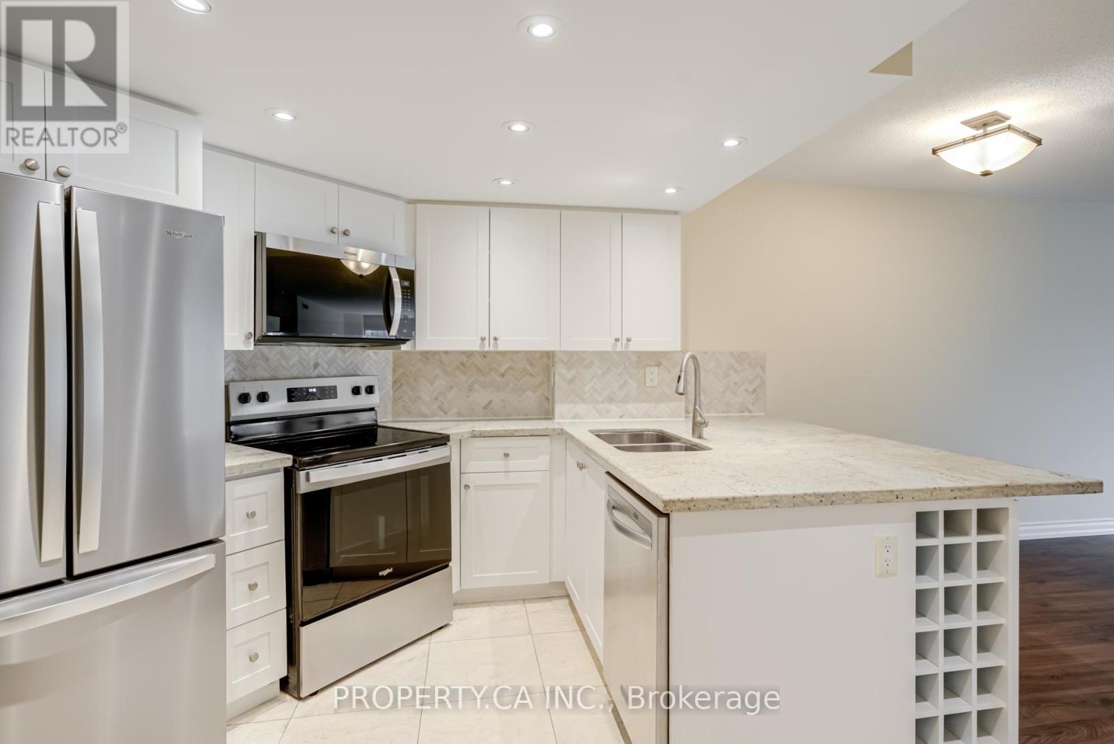 1410 - 1001 Bay Street, Toronto, Ontario  M5S 3A6 - Photo 8 - C12552054