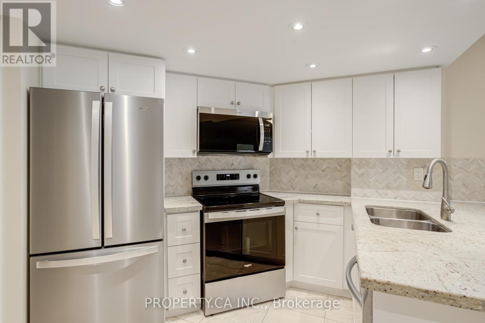 1410 - 1001 Bay Street, Toronto, Ontario  M5S 3A6 - Photo 9 - C12552054