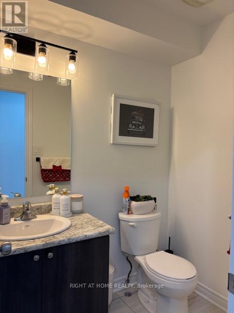 106 Whitefoot Crescent, Ajax, Ontario  L1Z 2E3 - Photo 4 - E12561462