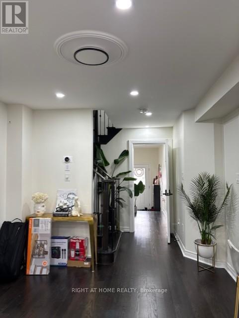 106 Whitefoot Crescent, Ajax, Ontario  L1Z 2E3 - Photo 5 - E12561462