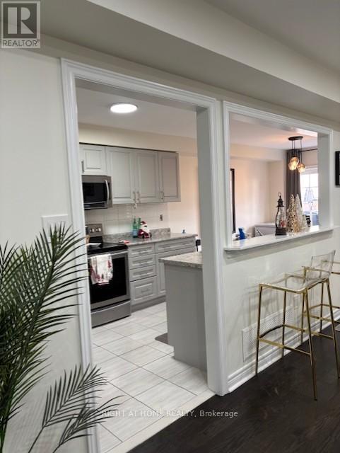 106 Whitefoot Crescent, Ajax, Ontario  L1Z 2E3 - Photo 8 - E12561462