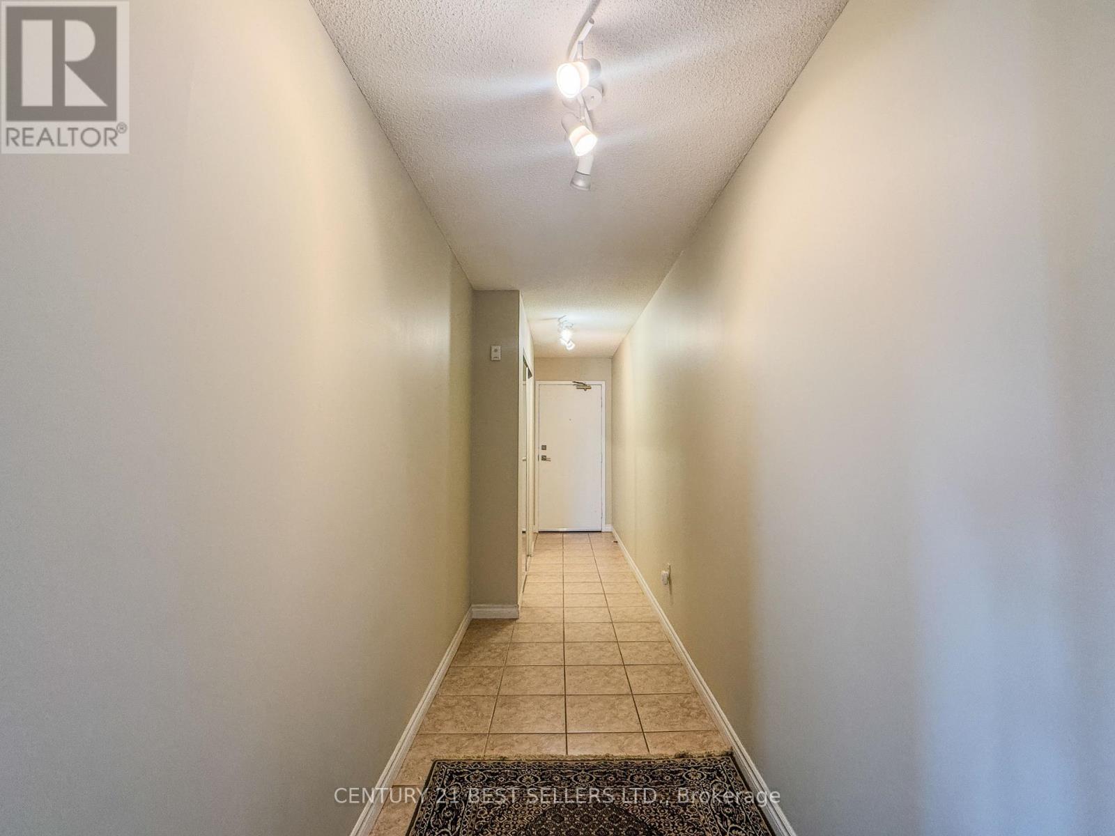 1803 - 3650 Kaneff Crescent, Mississauga, Ontario  L5A 4A1 - Photo 27 - W12416499