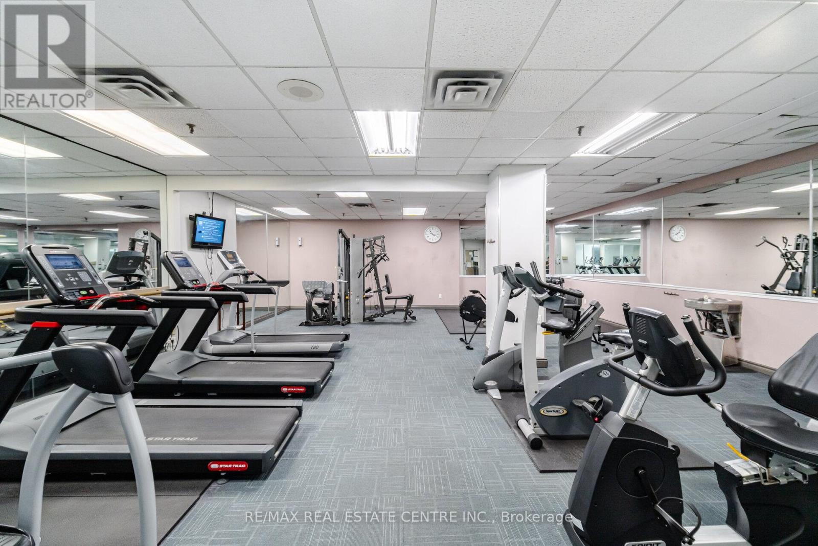 1812 - 265 Enfield Place, Mississauga, Ontario  L5B 3Y6 - Photo 39 - W12553420