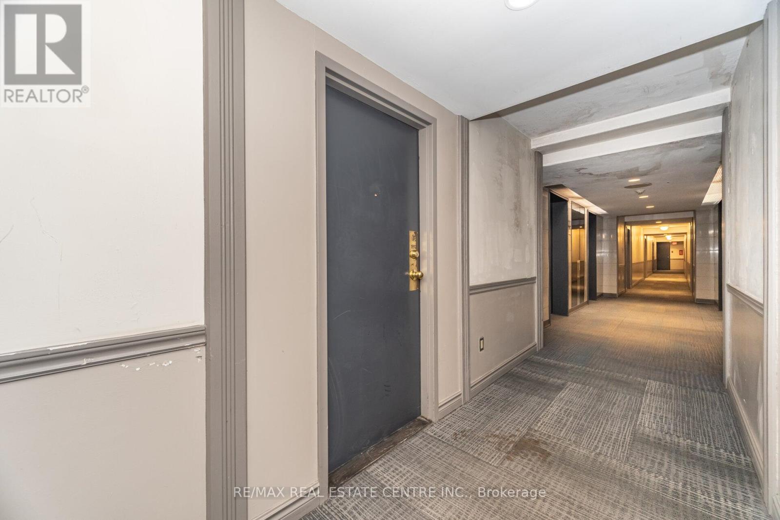 1812 - 265 Enfield Place, Mississauga, Ontario  L5B 3Y6 - Photo 7 - W12553420