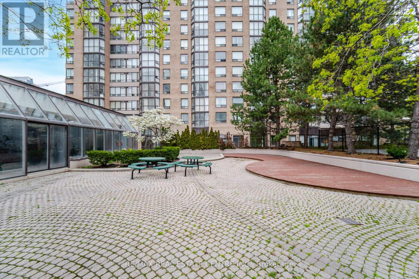 1812 - 265 Enfield Place, Mississauga, Ontario  L5B 3Y6 - Photo 49 - W12553420