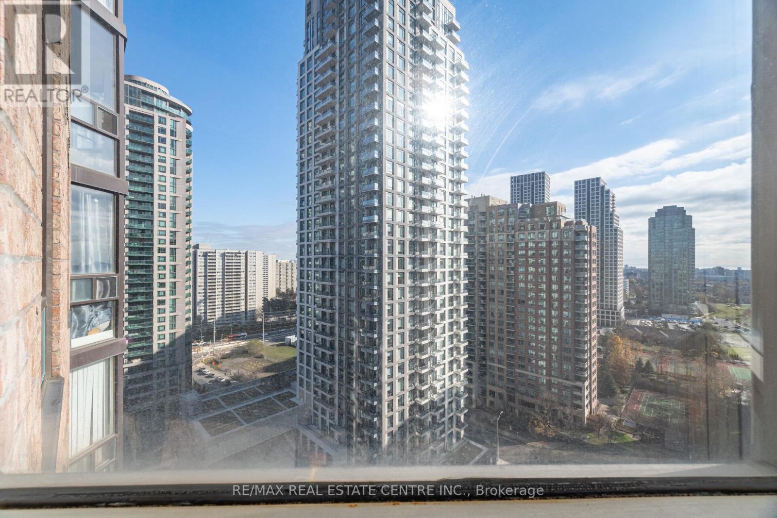 1812 - 265 Enfield Place, Mississauga, Ontario  L5B 3Y6 - Photo 26 - W12553420