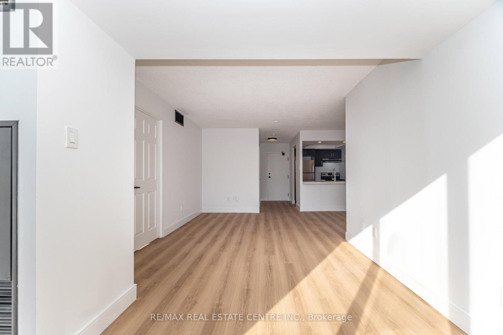 1812 - 265 Enfield Place, Mississauga, Ontario  L5B 3Y6 - Photo 28 - W12553420