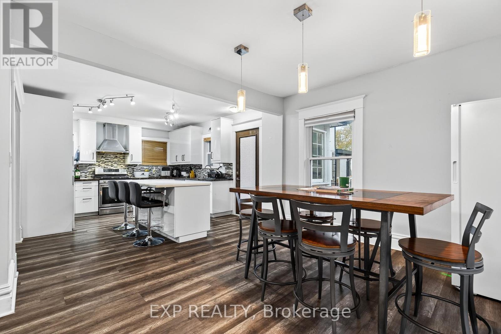 316 North Shore Boulevard W, Burlington, Ontario  L7T 1A4 - Photo 9 - W12560956