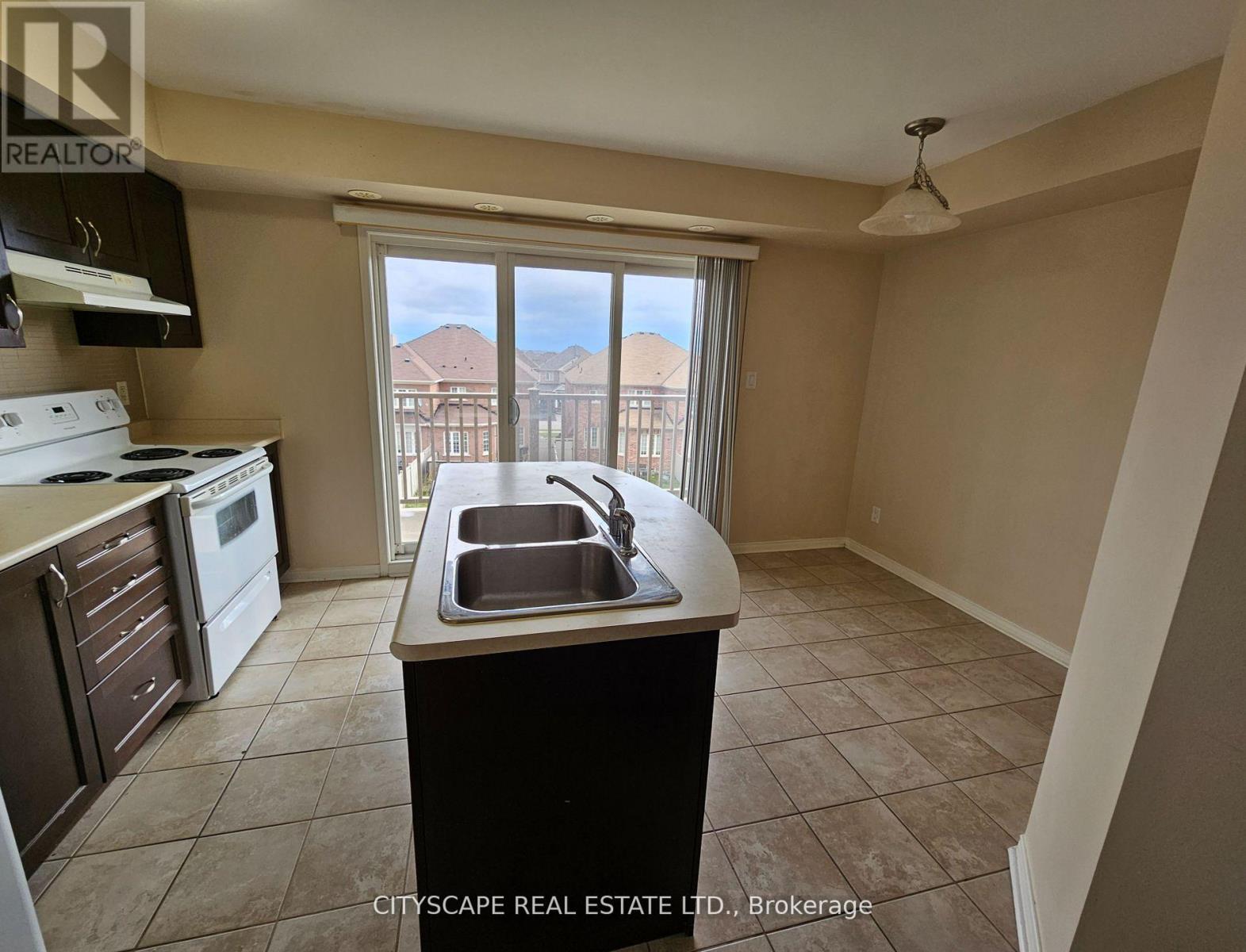 8 - 5605 Oscar Peterson Boulevard, Mississauga, Ontario  L5M 0T2 - Photo 7 - W12548670