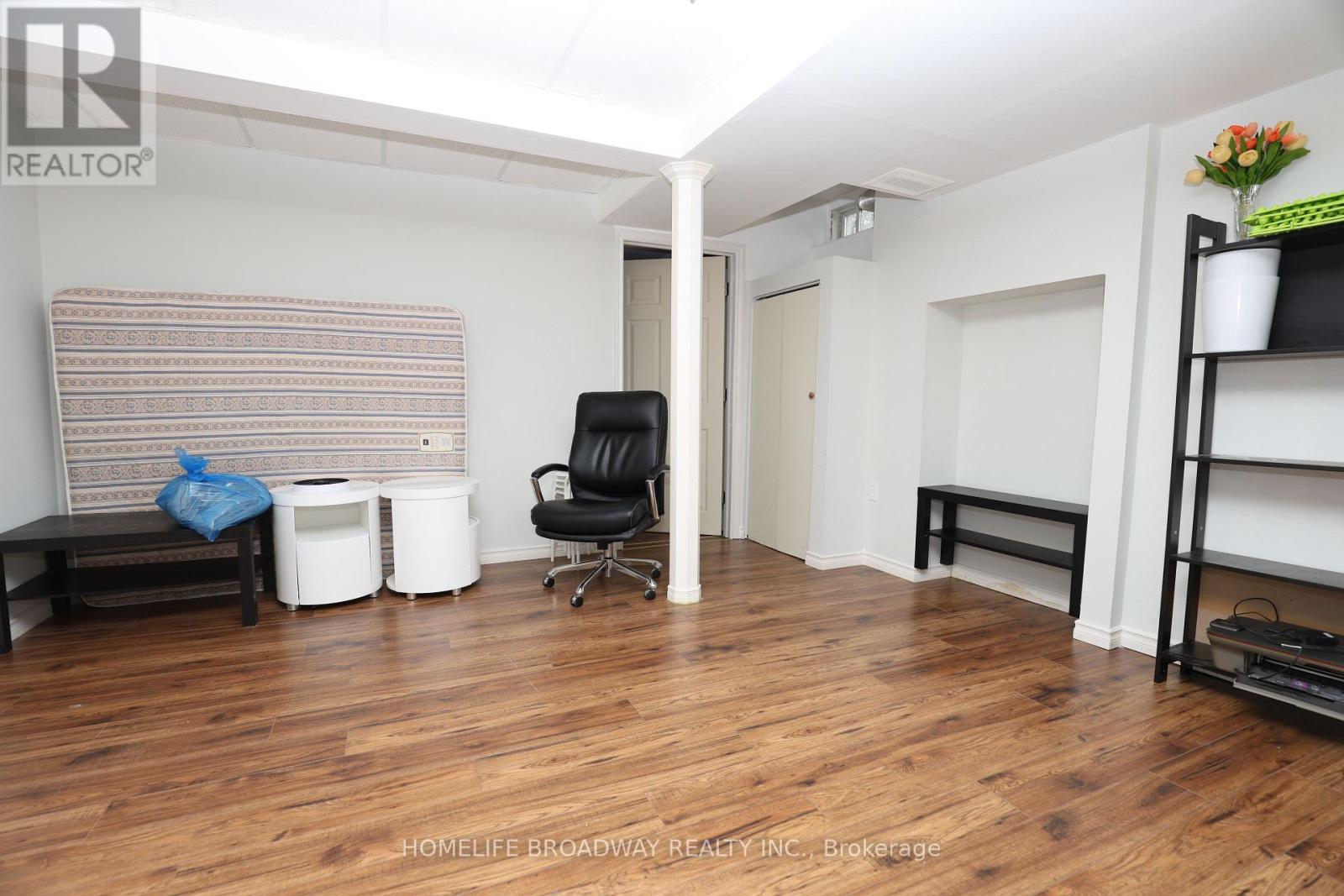 2 Catherina Street, Markham, Ontario  L6C 2G1 - Photo 12 - N12561508