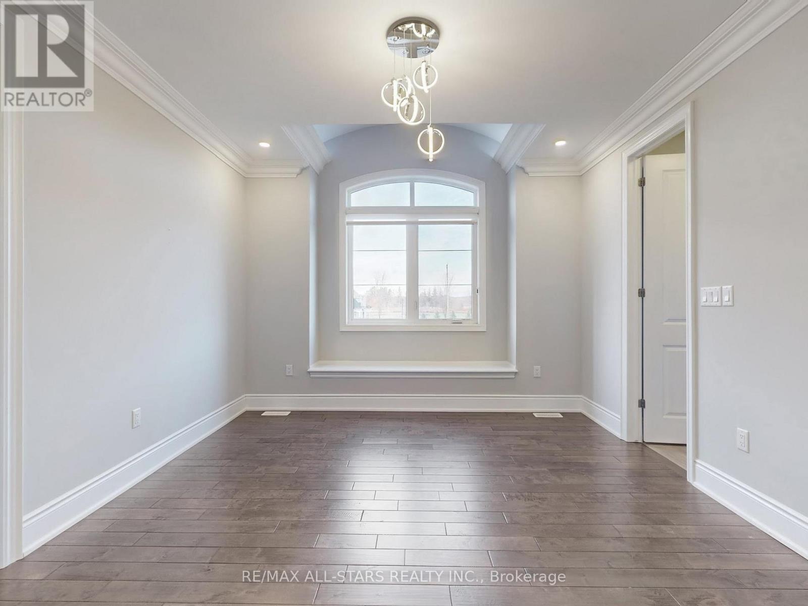 48 Cairns Gate, King, Ontario  L7B 0P5 - Photo 17 - N12561528