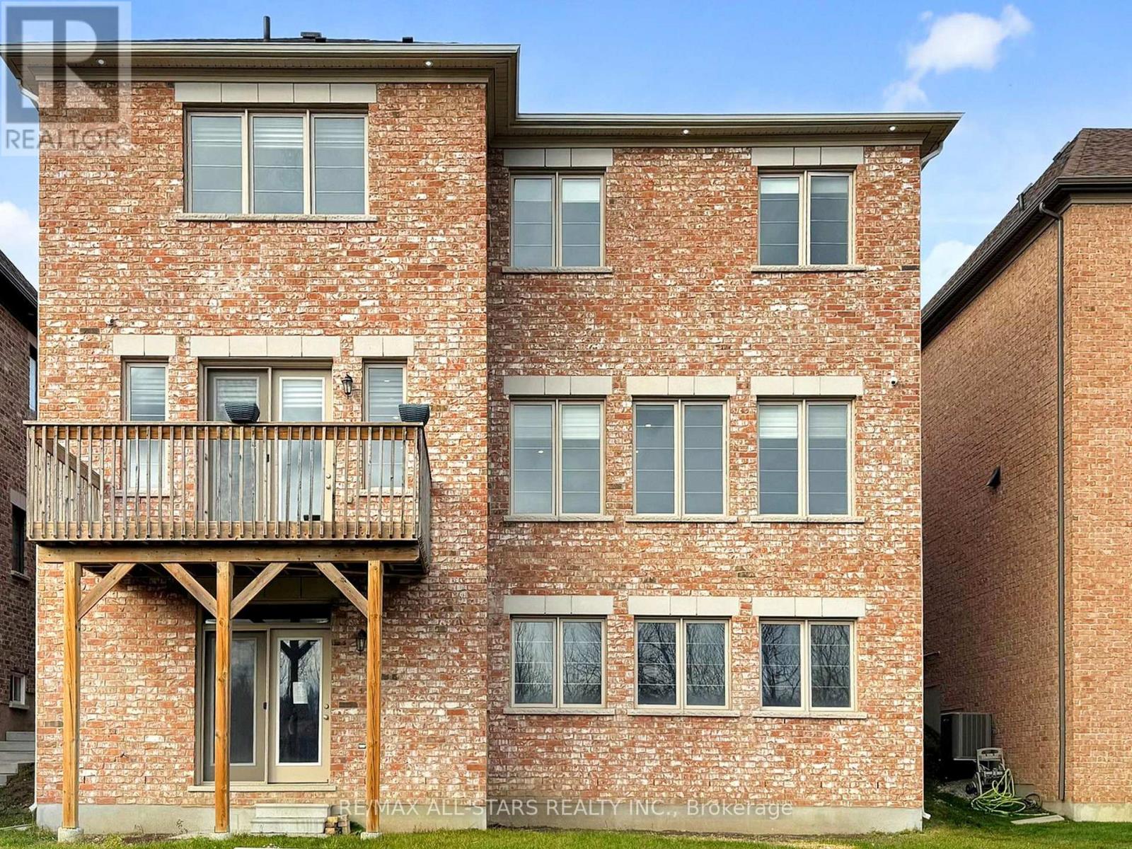 48 Cairns Gate, King, Ontario  L7B 0P5 - Photo 24 - N12561528