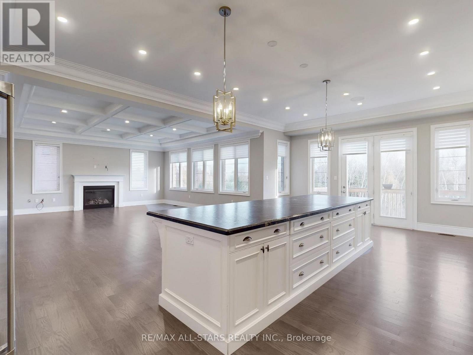 48 Cairns Gate, King, Ontario  L7B 0P5 - Photo 7 - N12561528