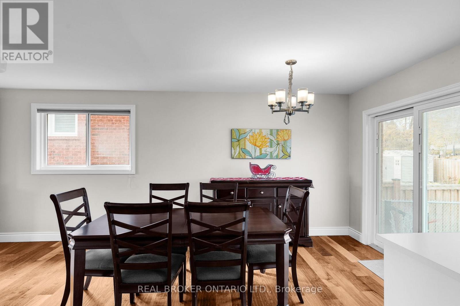 22 Countryside Court, Bradford West Gwillimbury, Ontario  L3Z 2Z8 - Photo 11 - N12561558