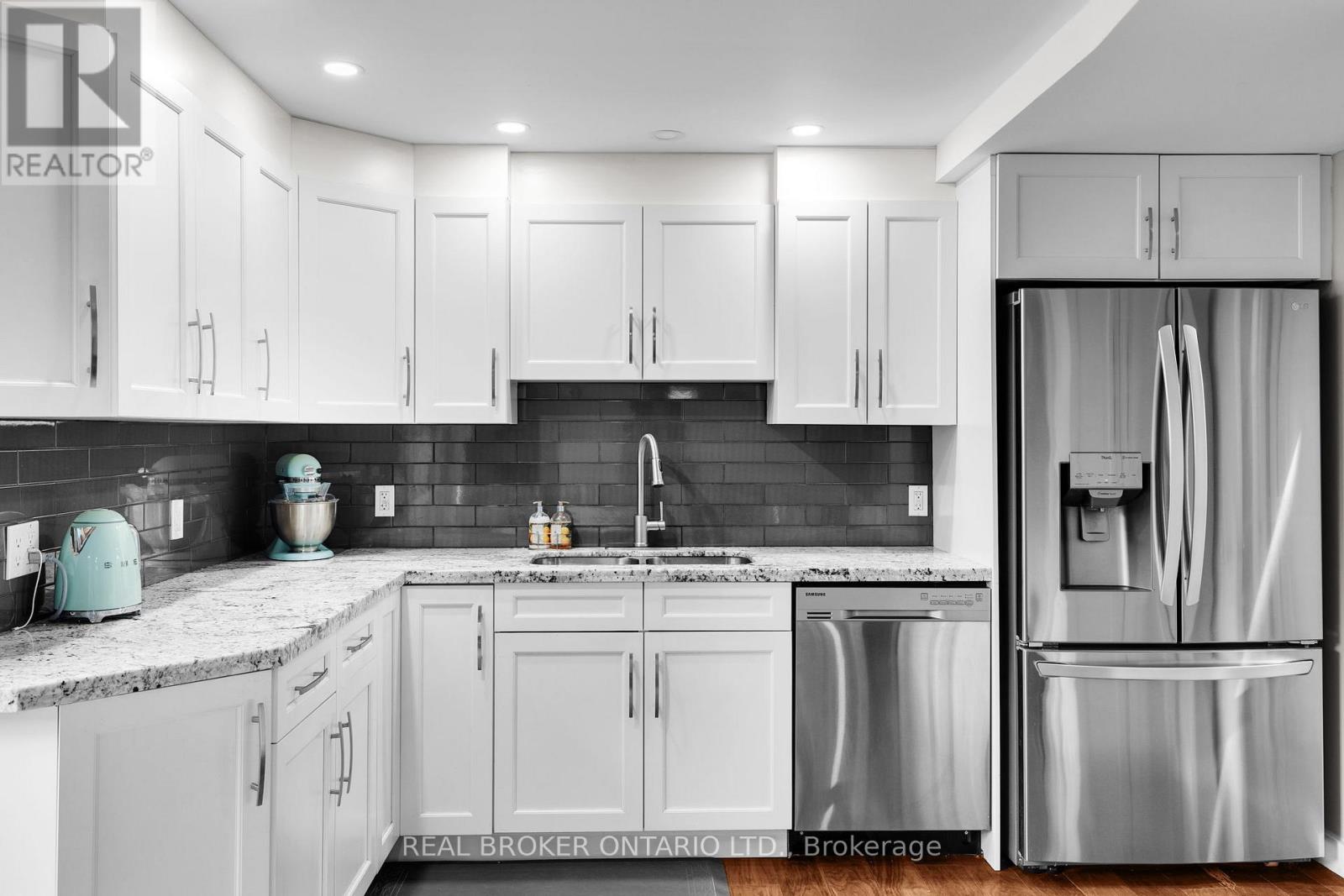 22 Countryside Court, Bradford West Gwillimbury, Ontario  L3Z 2Z8 - Photo 23 - N12561558