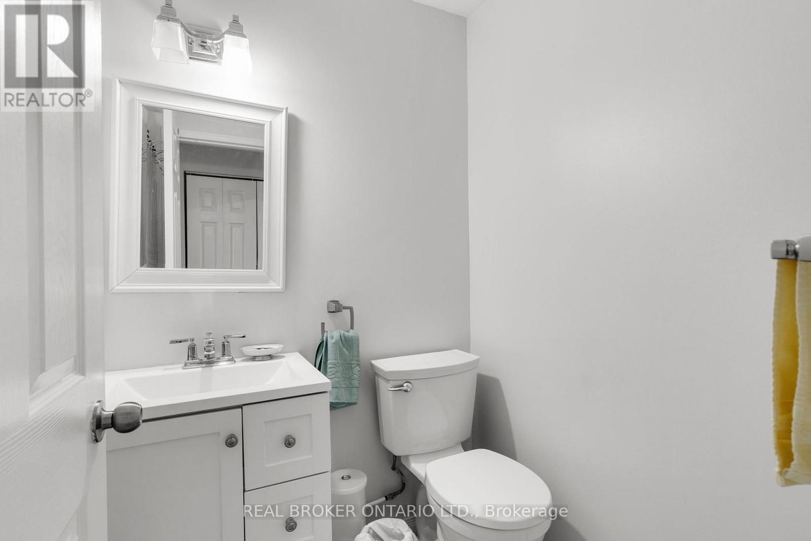 22 Countryside Court, Bradford West Gwillimbury, Ontario  L3Z 2Z8 - Photo 31 - N12561558