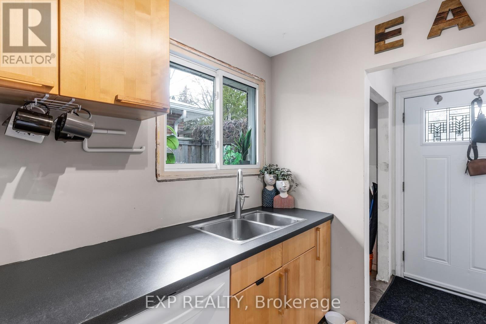 5 Kitimat Crescent, Aurora, Ontario  L4G 3C2 - Photo 10 - N12561560