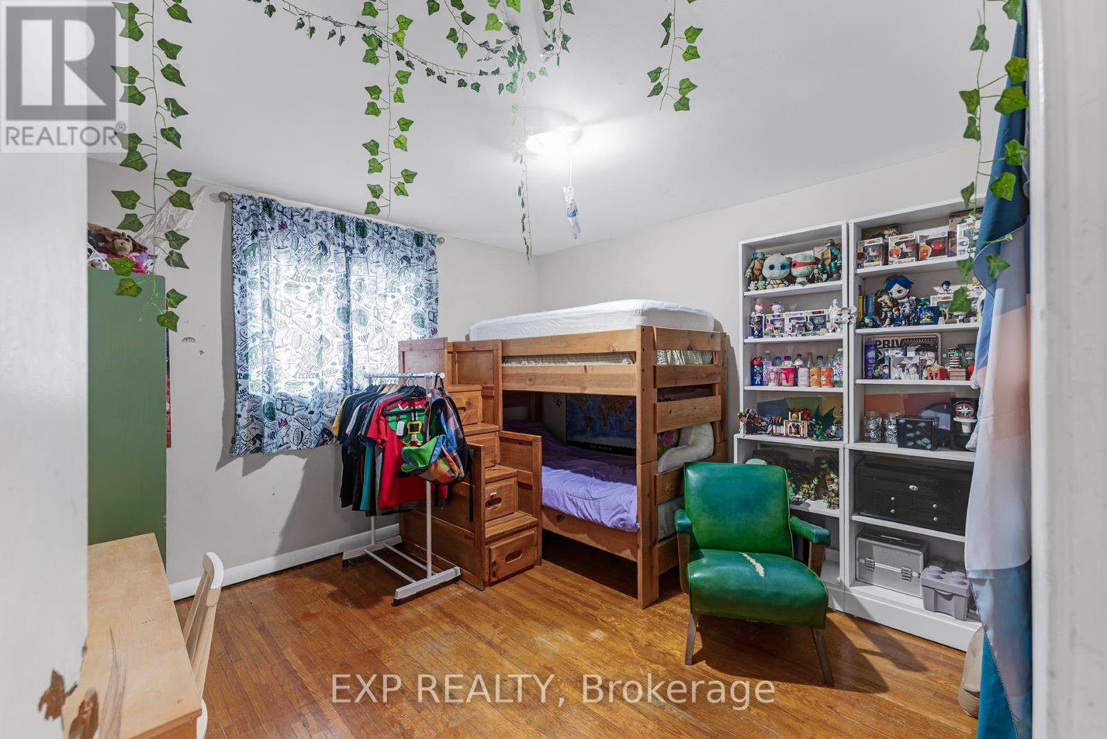 5 Kitimat Crescent, Aurora, Ontario  L4G 3C2 - Photo 17 - N12561560