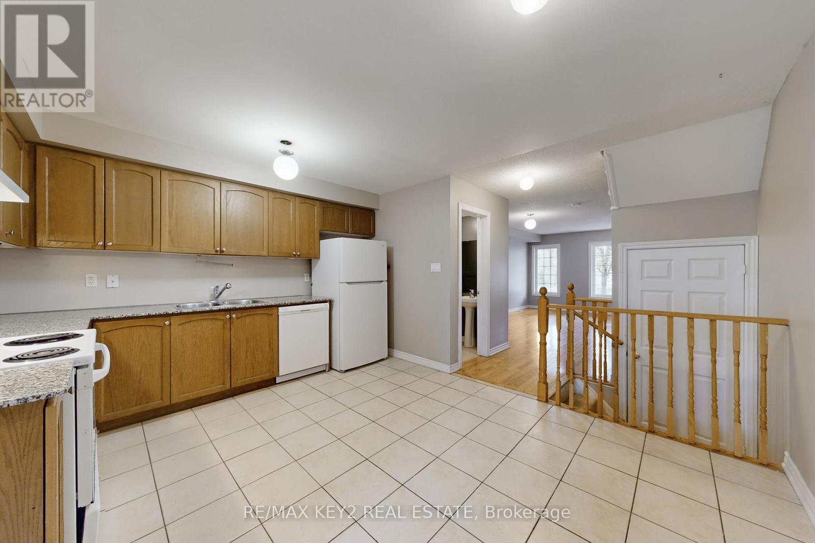 369 Caboto Trail, Markham, Ontario  L3R 5G6 - Photo 11 - N12561566