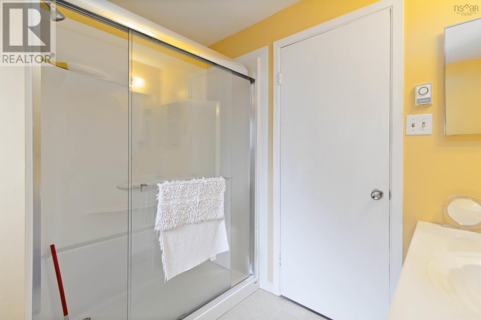 14 Bennett Avenue, Bridgewater, Nova Scotia  B4V 3A9 - Photo 19 - 202523245