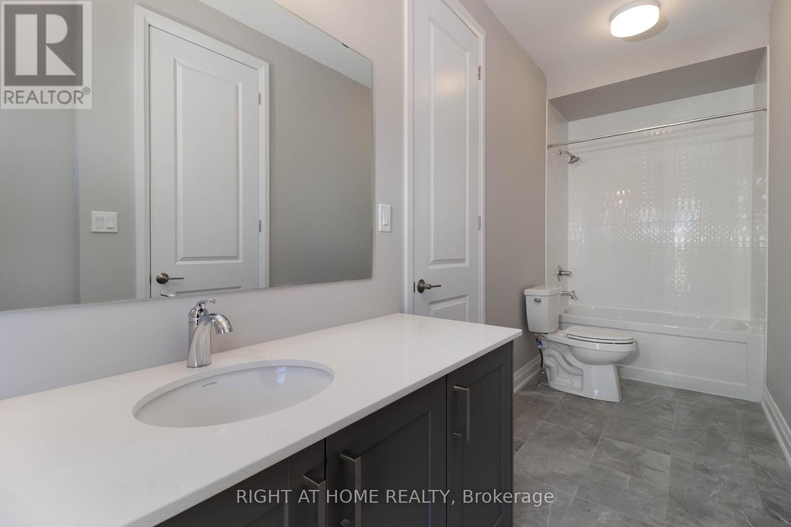 6 Periwinkle Road, Springwater, Ontario  L0L 1Y3 - Photo 21 - S12561452