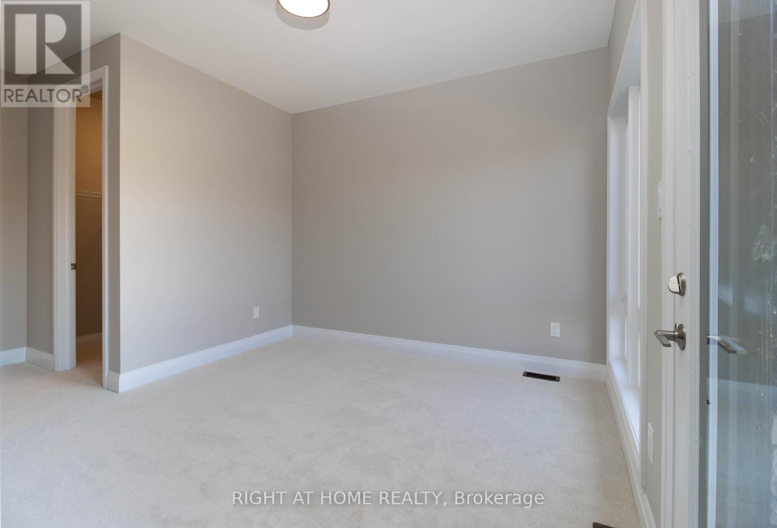 6 Periwinkle Road, Springwater, Ontario  L0L 1Y3 - Photo 22 - S12561452