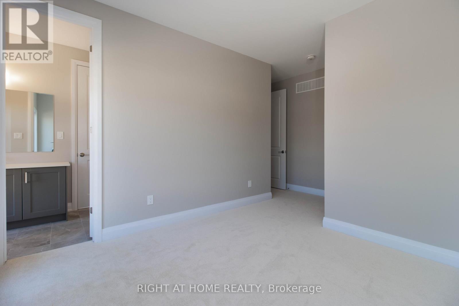 6 Periwinkle Road, Springwater, Ontario  L0L 1Y3 - Photo 23 - S12561452