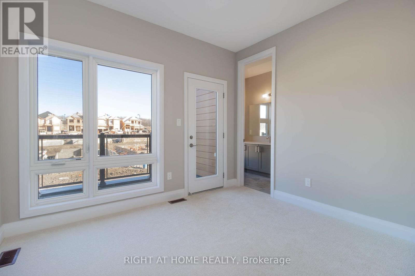 6 Periwinkle Road, Springwater, Ontario  L0L 1Y3 - Photo 25 - S12561452