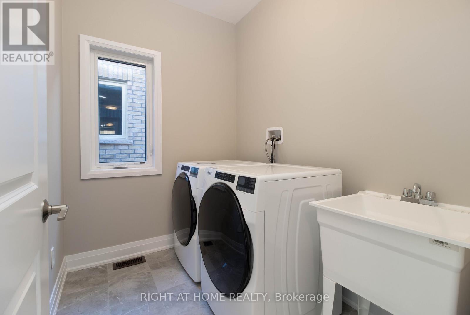 6 Periwinkle Road, Springwater, Ontario  L0L 1Y3 - Photo 29 - S12561452