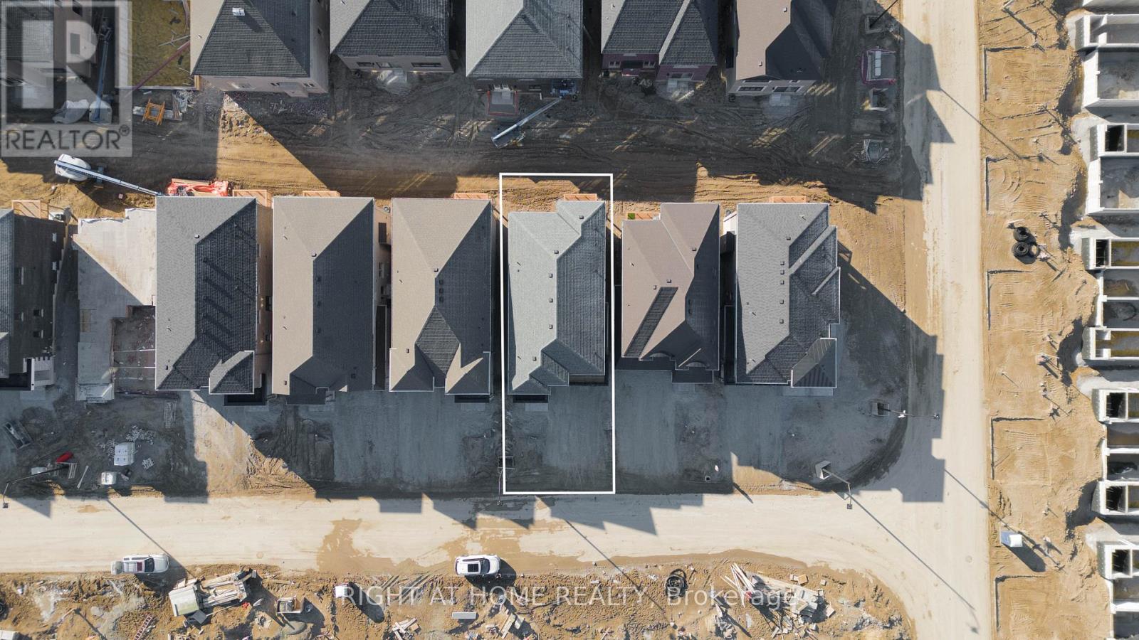 6 Periwinkle Road, Springwater, Ontario  L0L 1Y3 - Photo 3 - S12561452